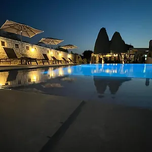 https://nancy-chara-apartments.rethymnohotels.net